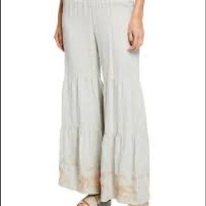 Johnny Was Linen wideleg pants Gray w cream embroidery. Ample Petite Medium.